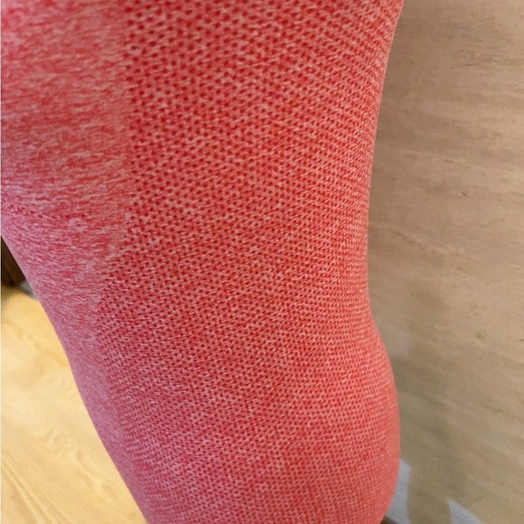 Gymshark Vital Seamless Tank Top. - Picture 5 of 10